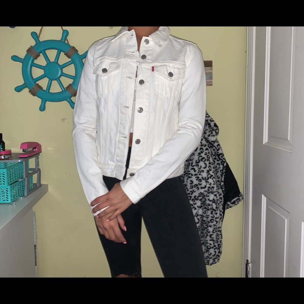 levi’s jean jacket